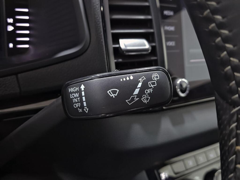 Skoda Karoq 1.5 TSI 110kW (150CV) DSG ACT Sportline 14