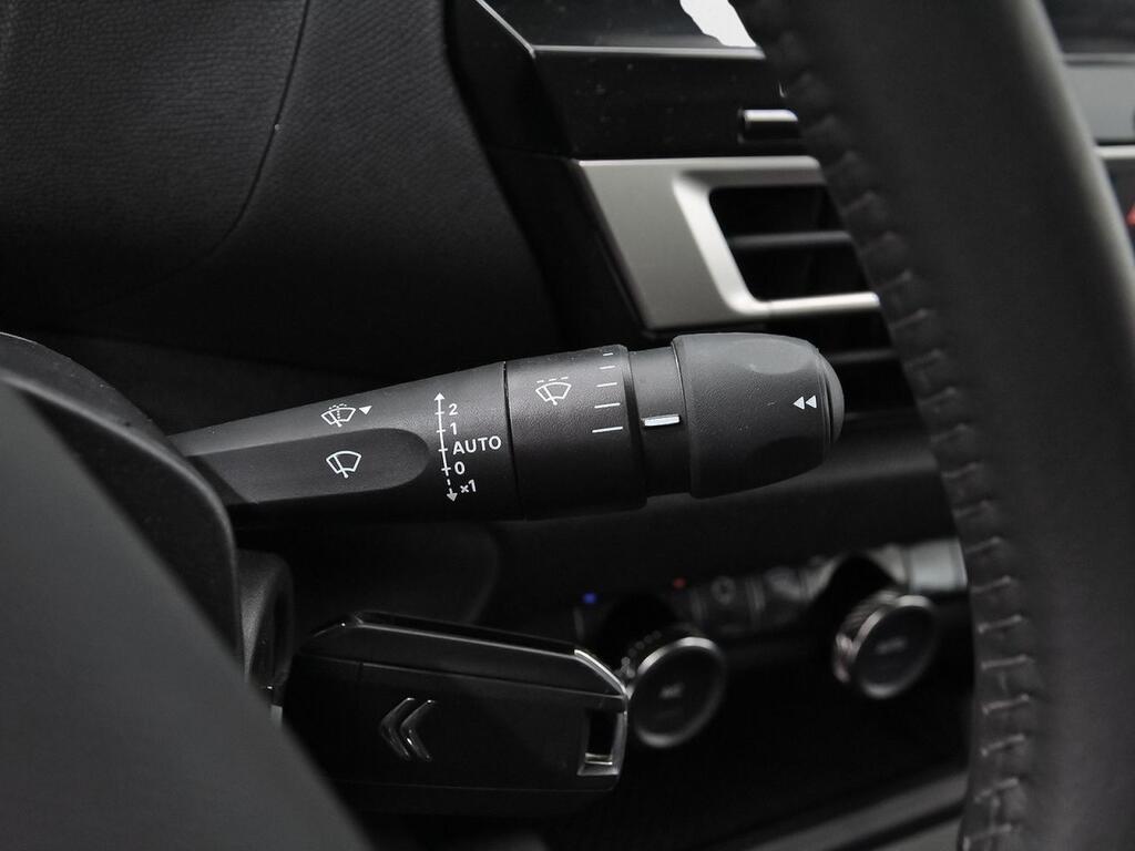 Citroën C4 PureTech 130 S&S 6v Plus 17