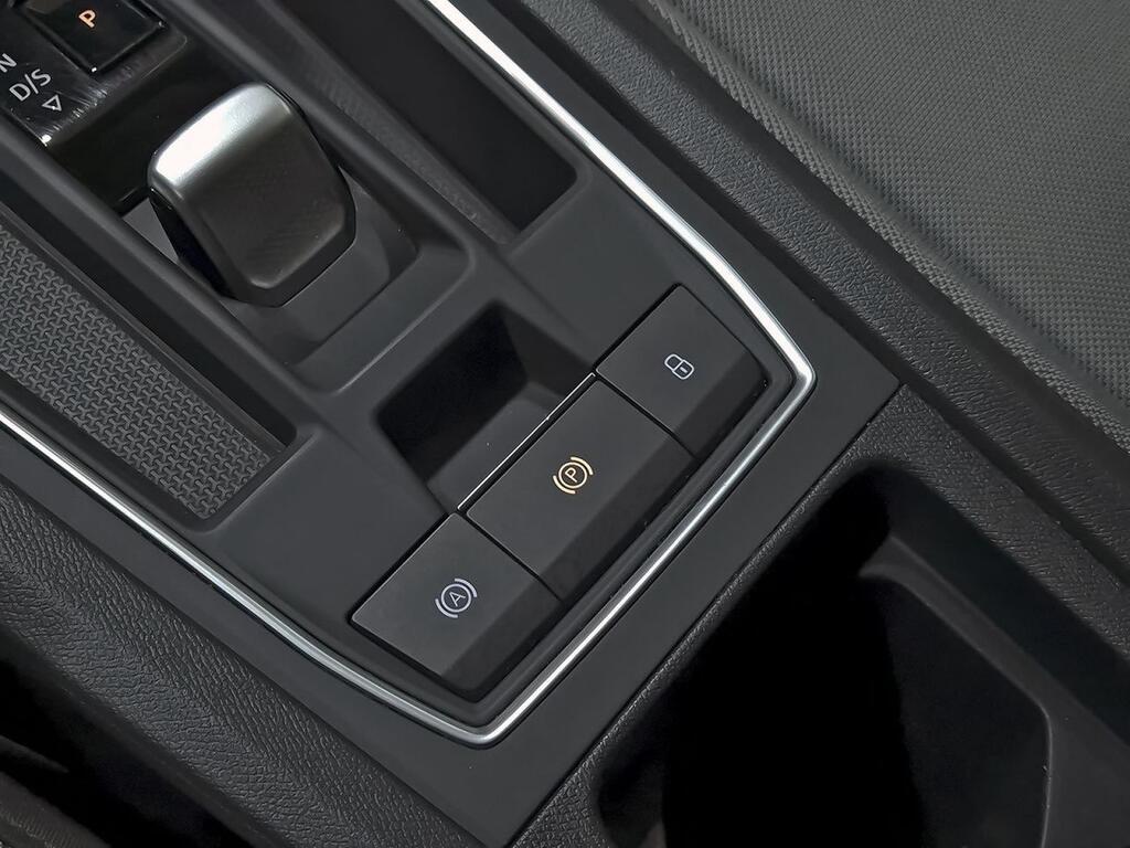 Seat Leon 2.0 TDI 110kW DSG-7 Style Go 28