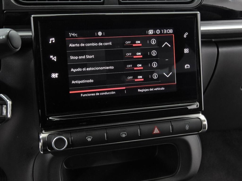 Citroën C3 PureTech 60KW (83CV) Shine 26