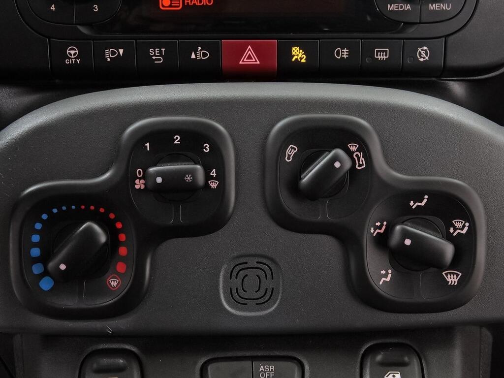 Fiat Panda City Life Hybrid 1.0 Gse 51kw (70CV) 21