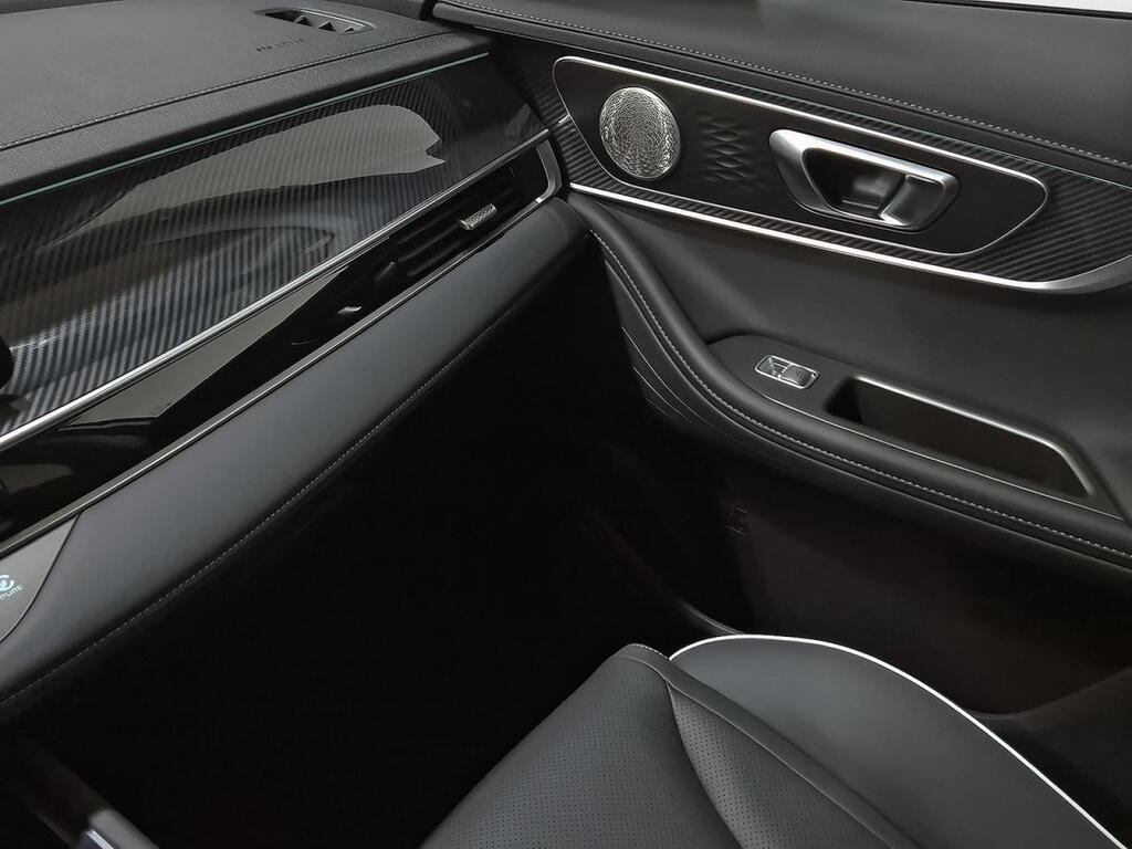 Ebro S700 1.5 TGDI PHEV Luxury E-CVT 32