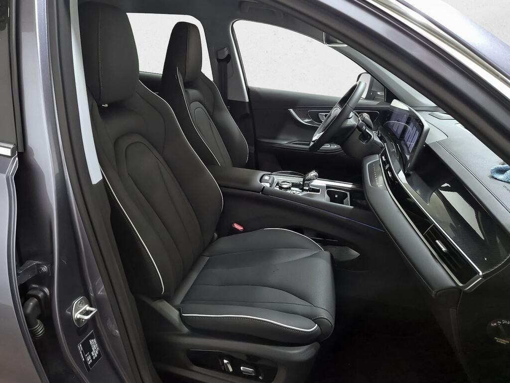 Ebro S700 1.5 TGDI PHEV Luxury E-CVT 7