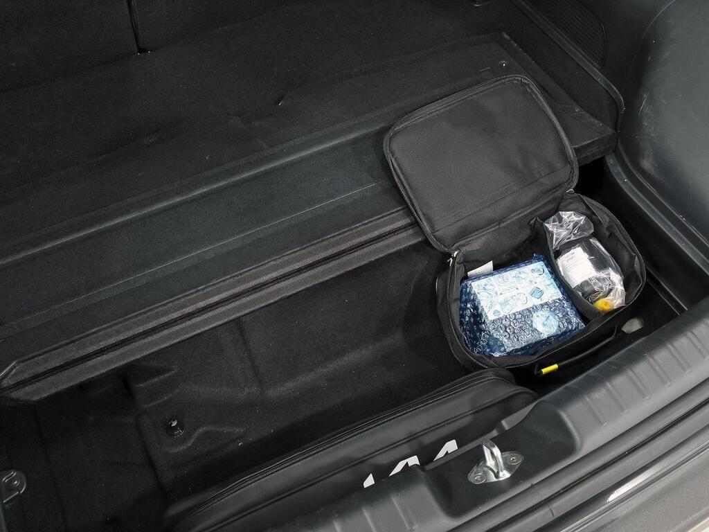 Kia Niro 1.6 GDi PHEV 104kW (141CV) Concept 32