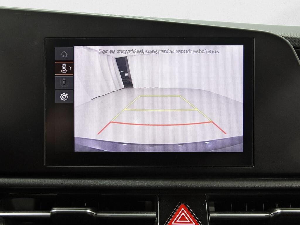 Kia Niro 1.6 GDi PHEV 104kW (141CV) Concept 24