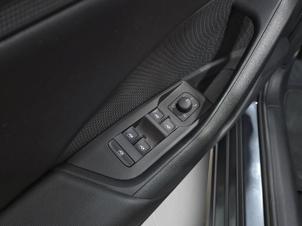 Skoda Octavia Combi 2.0 TDI 110kW(150CV) Man Ambition 11