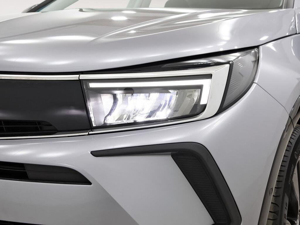 Opel Grandland 1.2T XHT MT6 S/S GS 32