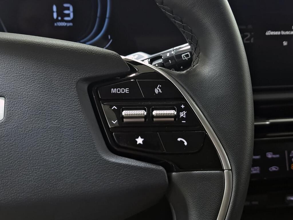 Kia Niro 1.6 GDi HEV 104kW (141CV) Concept 17