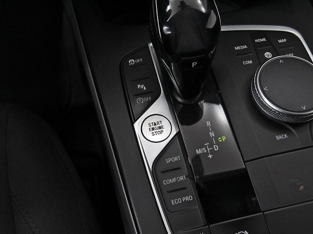 BMW Serie 1 118d Business Auto. 31