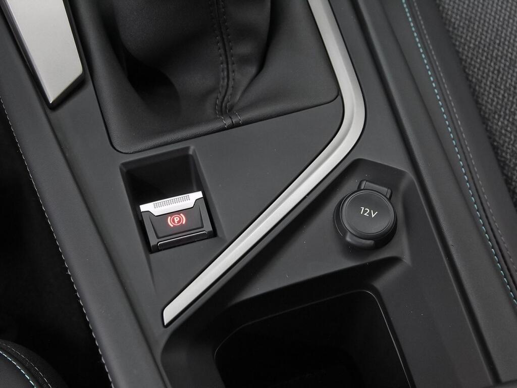 Peugeot 308 5P Allure PureTech 130 S&S MAN 30