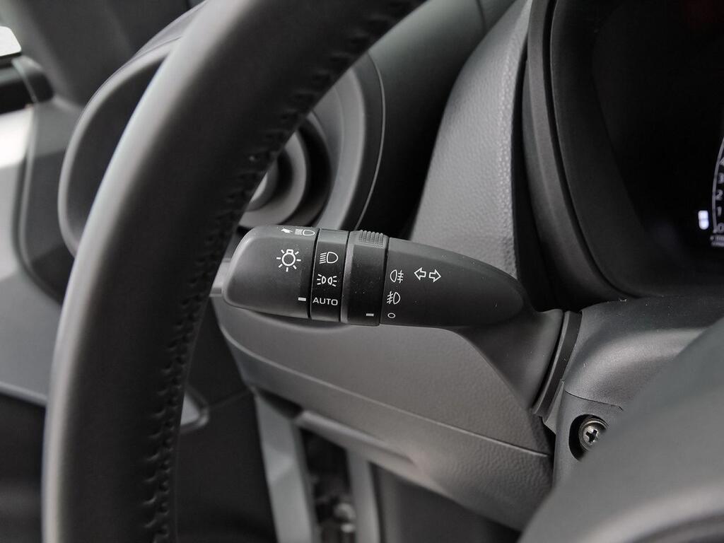 Toyota Aygo X Cross 1.0 VVT-I 72CV Play 12