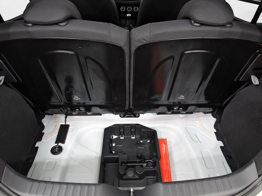 Toyota Aygo X Cross 1.0 VVT-I 72CV Play 27