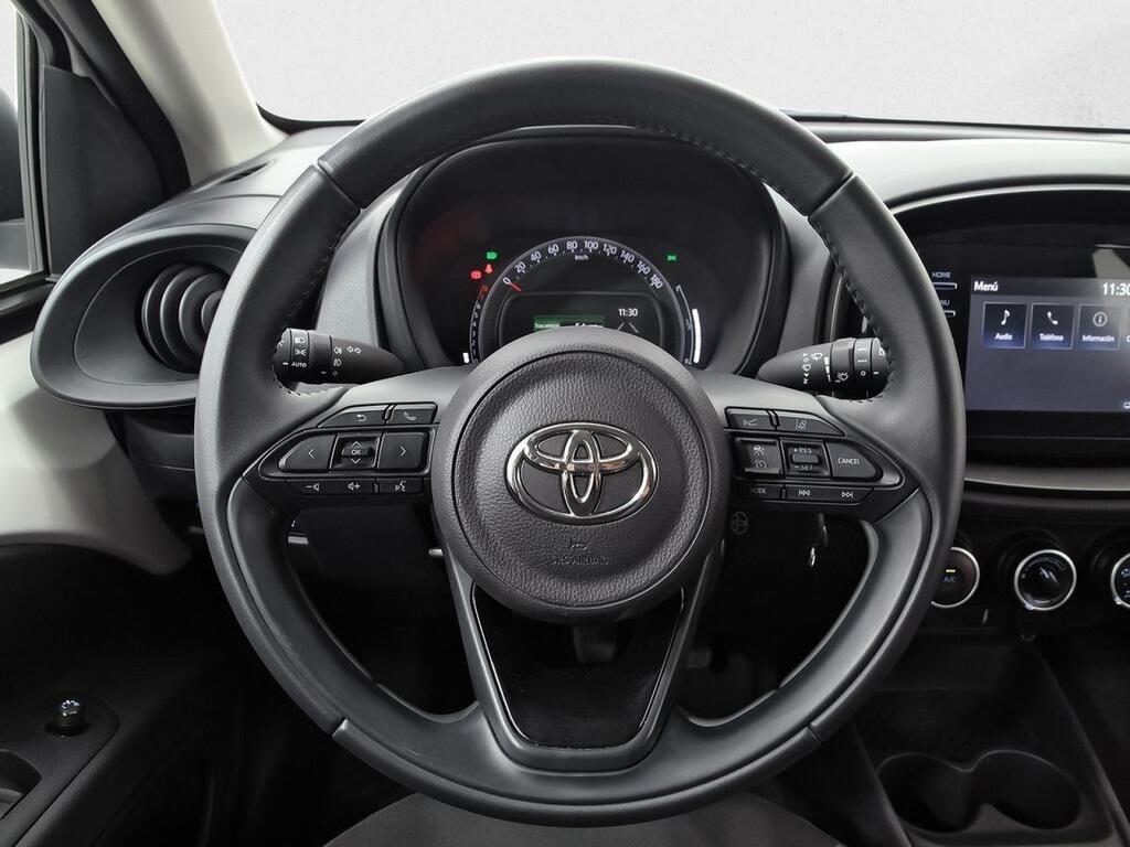Toyota Aygo X Cross 1.0 VVT-I 72CV Play 18