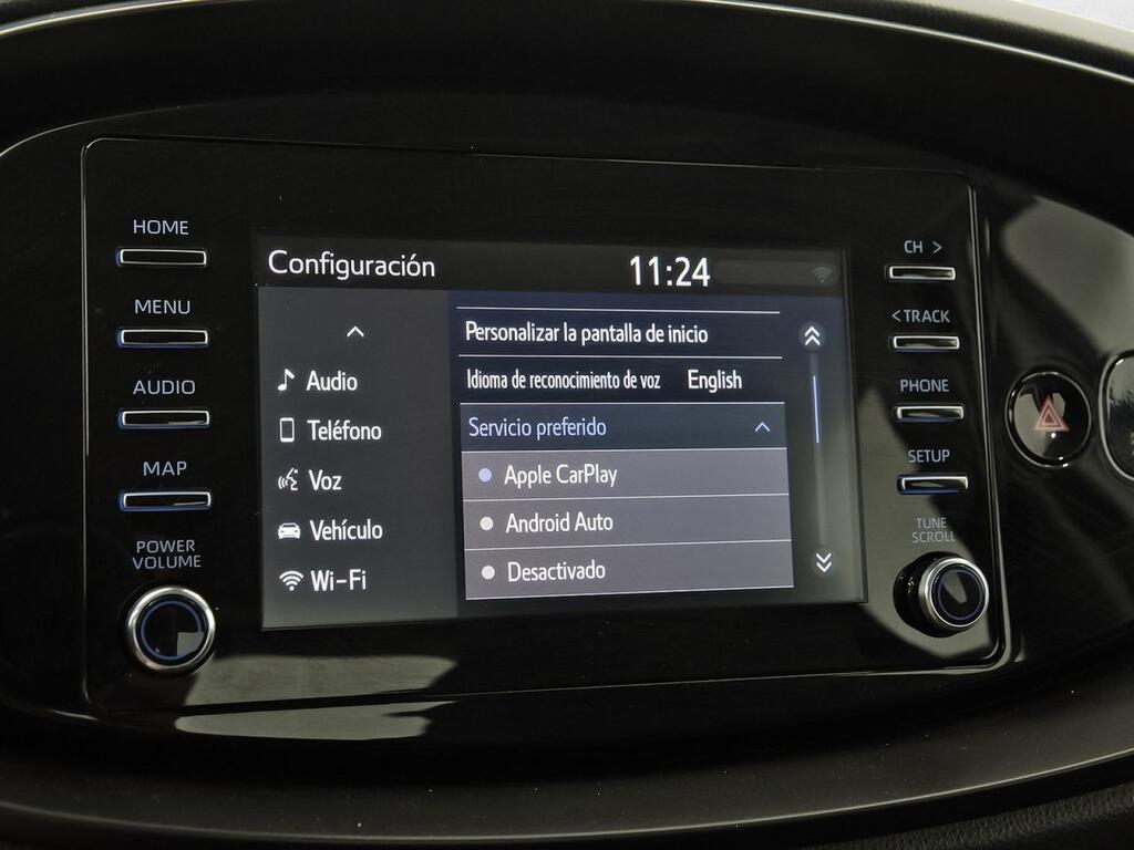 Toyota Aygo X Cross 1.0 VVT-I 72CV Play 6