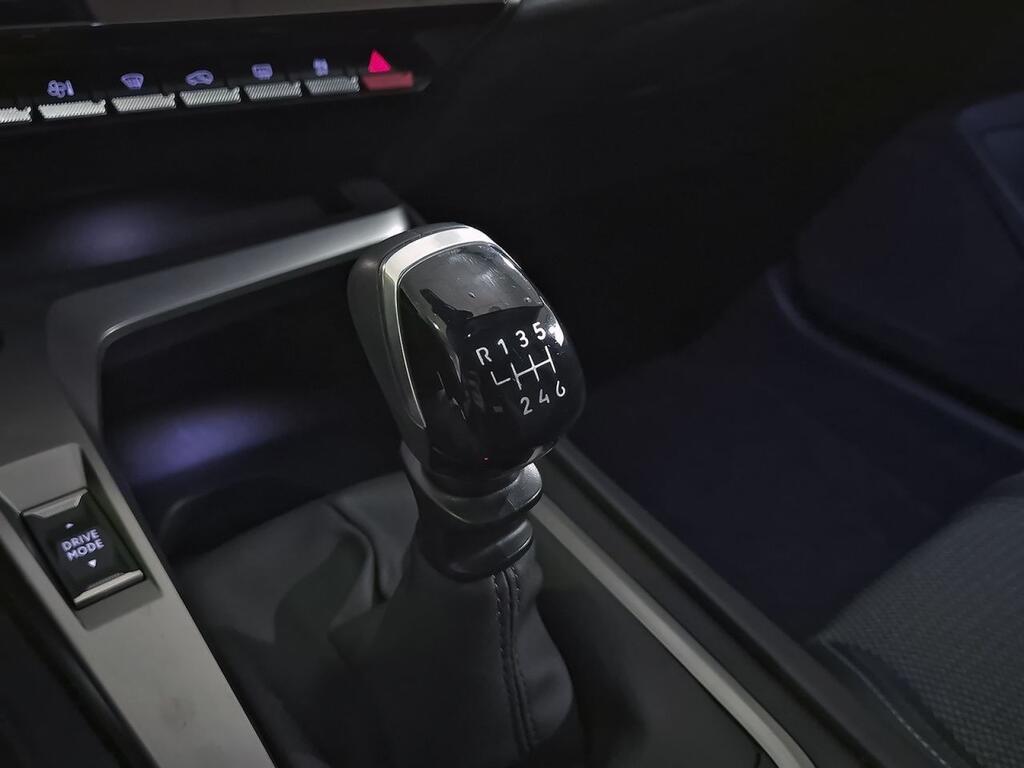 Peugeot 308 5P Allure PureTech 130 S&S MAN 29