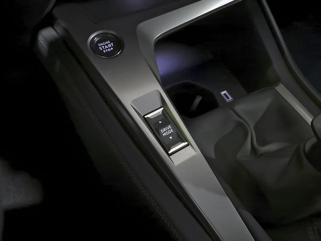 Peugeot 308 5P Allure PureTech 130 S&S MAN 28