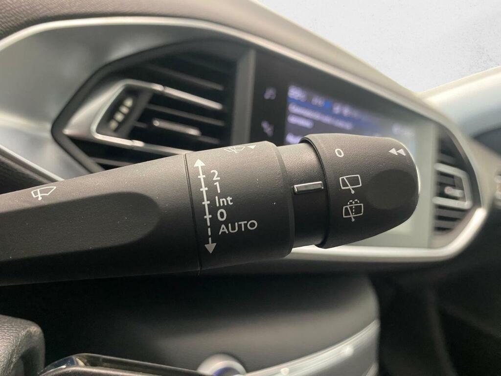 Peugeot 308 SW Style 1.2 PureTech 96KW (130CV) S&S 25