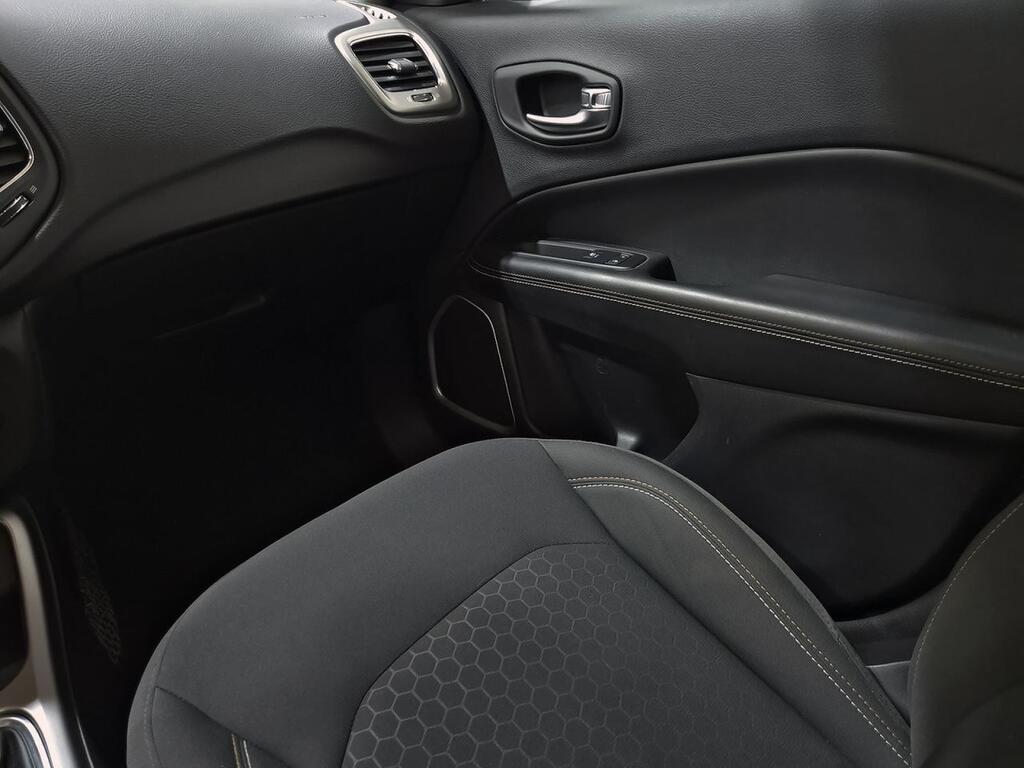 Jeep Compass 1.4 Mair 103kW Business 4x2 24