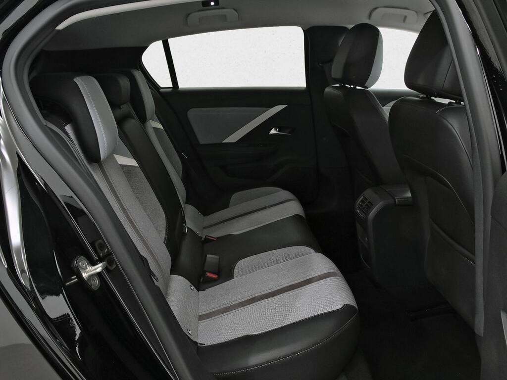 Opel Astra 1.2T XHT 96kW (130CV) Elegance 6