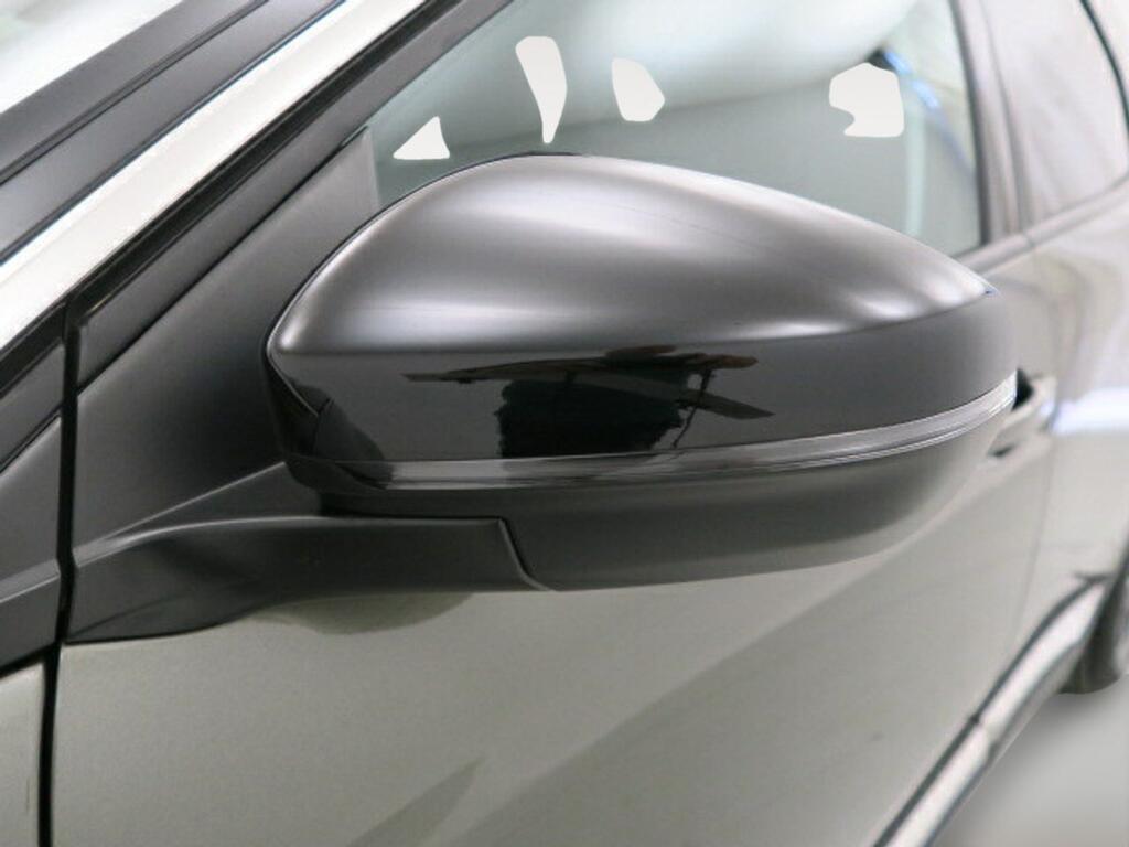 Peugeot 3008 1.2 PURETECH 96KW (130CV) ALLURE S&S 22