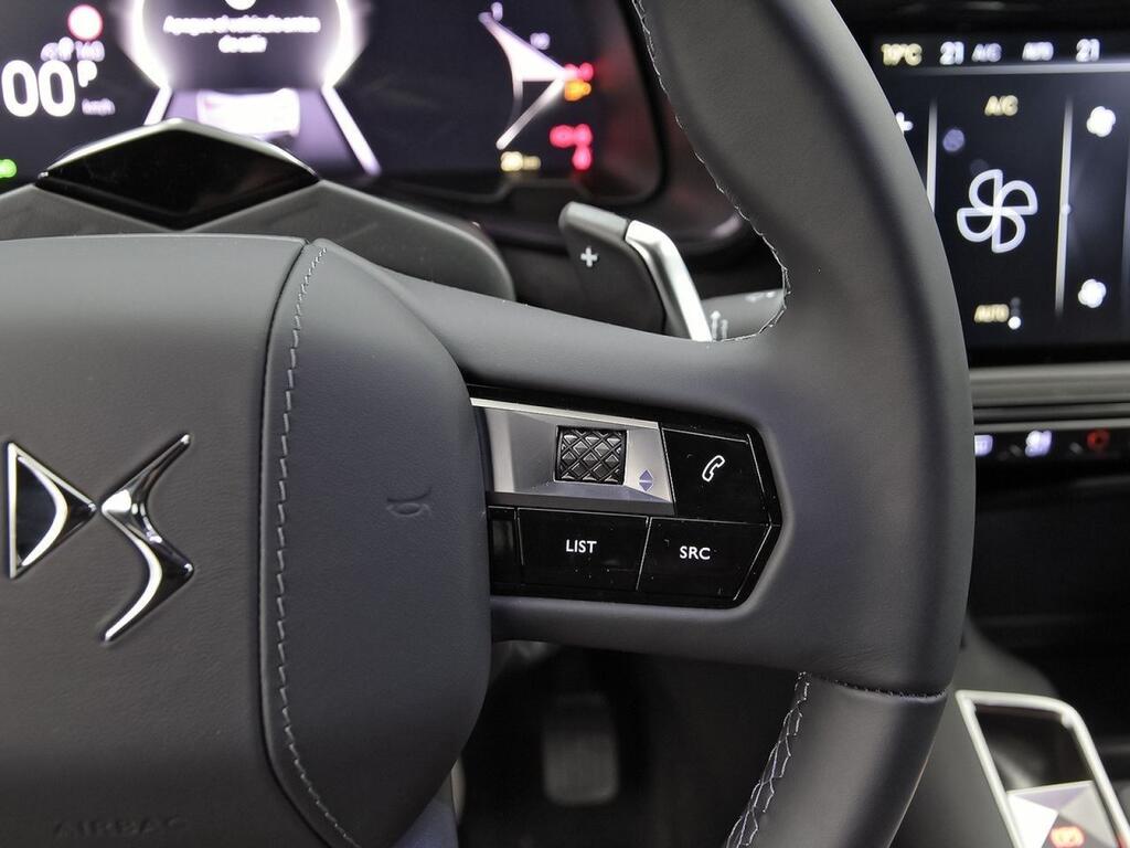 DS DS 7 BlueHDi 130 Automático RIVOLI 18