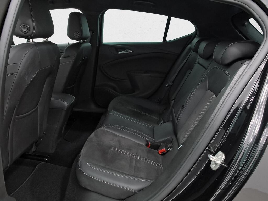 Opel Astra 1.2T SHR 107kW (145CV) Ultimate 9