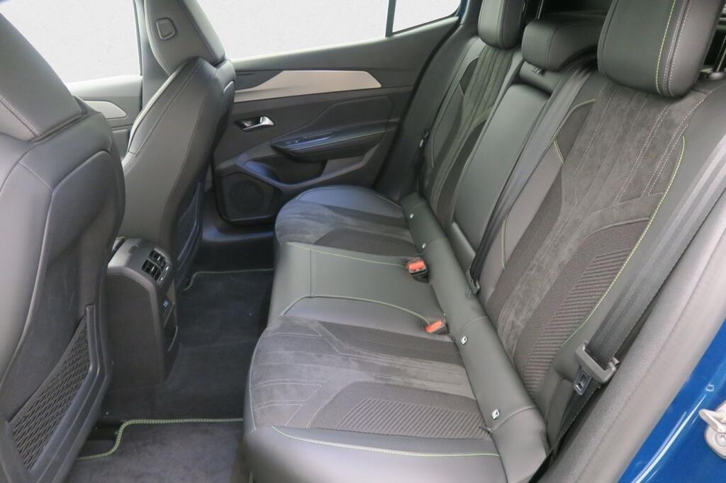 Peugeot 408 408 GT PHEV 180 e-EAT8 19