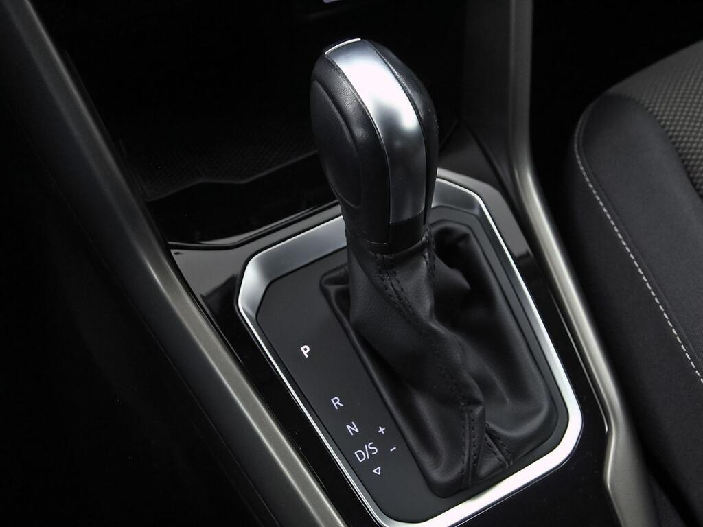 Volkswagen T-Roc Advance R-Line 2.0 TDI 110kW (150CV) DSG 26