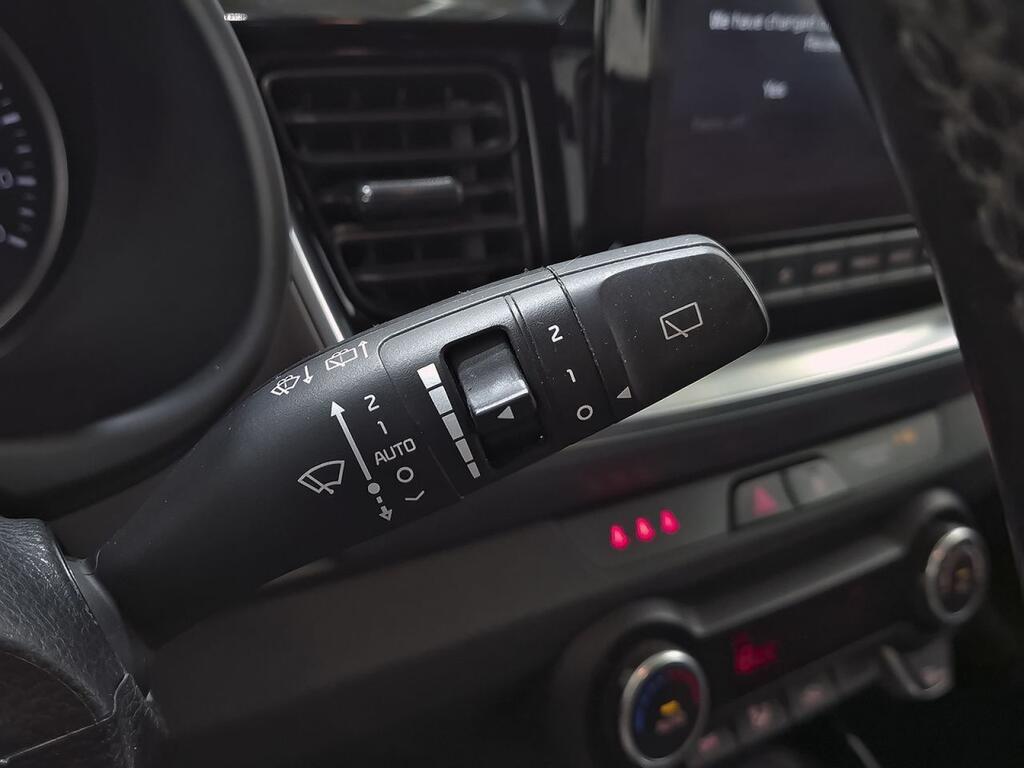 Kia Stonic 1.0 T-GDi 88kW (120CV) MHEV iMT Drive 9