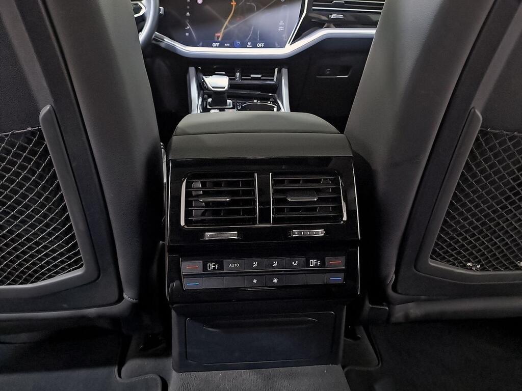 Volkswagen Touareg eHybrid Eleg 3.0 V6 TSI 280kW Tip 4M 41