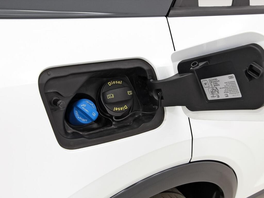 Audi Q2 S line 30 TDI 85kW (116CV) S tronic 35