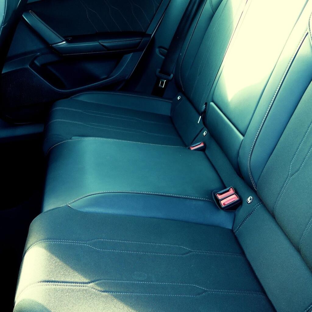 Cupra León ST 1.5 ETSI MHEV DSG 150 CV 5P 18