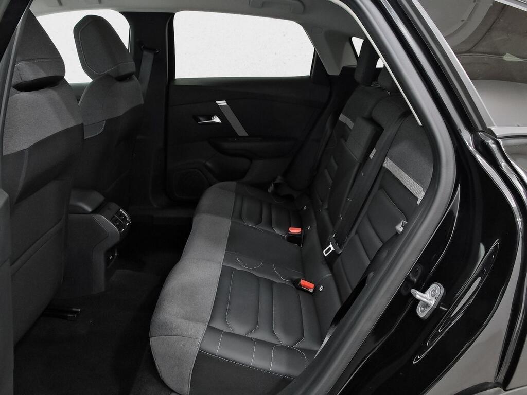 Citroën C4 PureTech 130 S&S 6v Shine 9