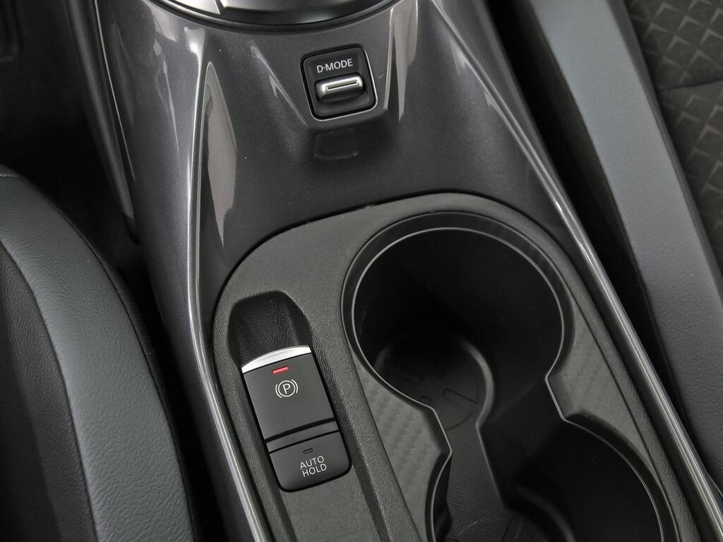 Nissan Juke DIG-T 84 kW (114 CV) DCT 7V N-Connecta 26