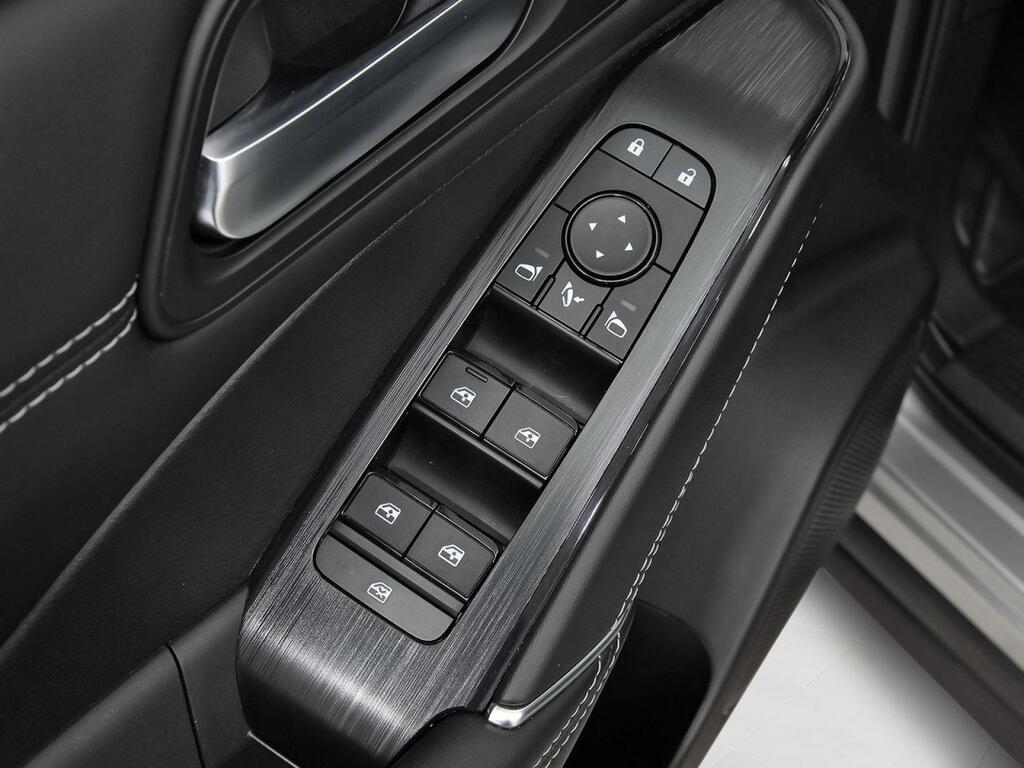 Nissan Qashqai DIG-T 116kW Xtronic N-Style 12