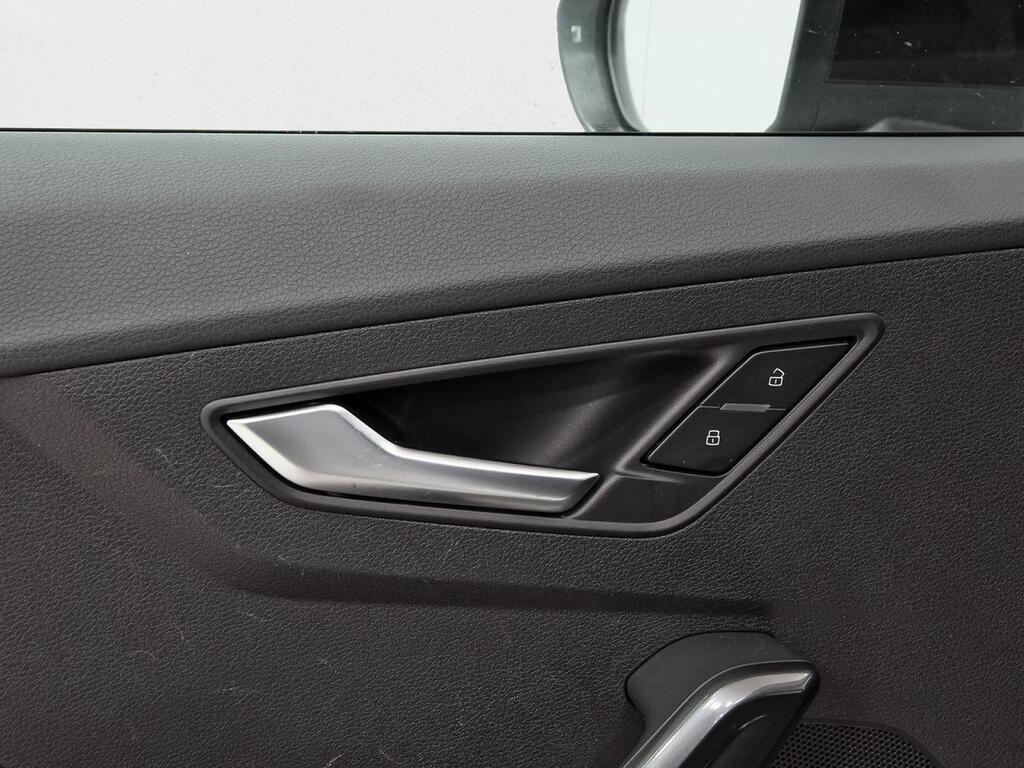 Audi Q2 Black Line 35 TDI 110kW (150CV) S tronic 13