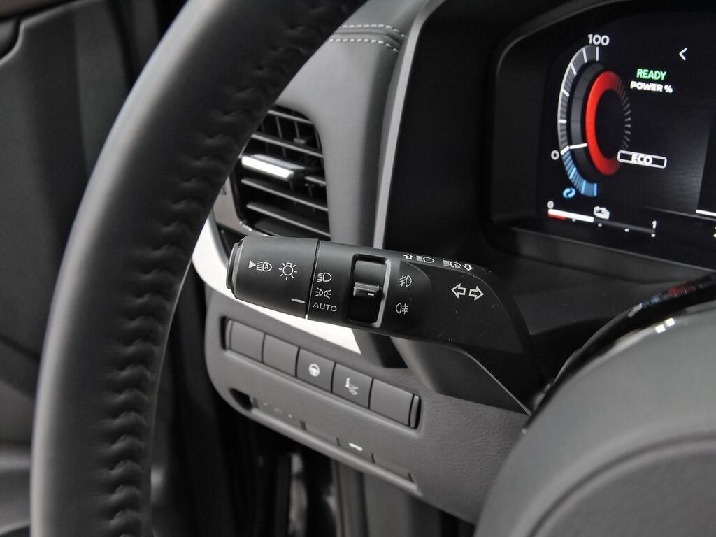 Nissan X-Trail 5pl 1.5 e-POWER 152kW 4x2 A/T Tekna 17