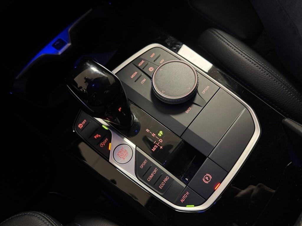 BMW Serie 1 116d Corporate Auto. 18