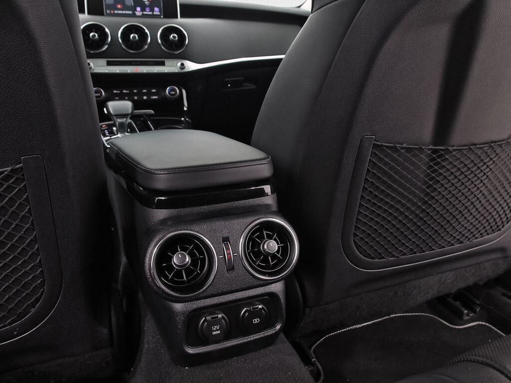 Kia Stinger 2.2 CRDi 147kW (200CV) GT Line 4x2 36
