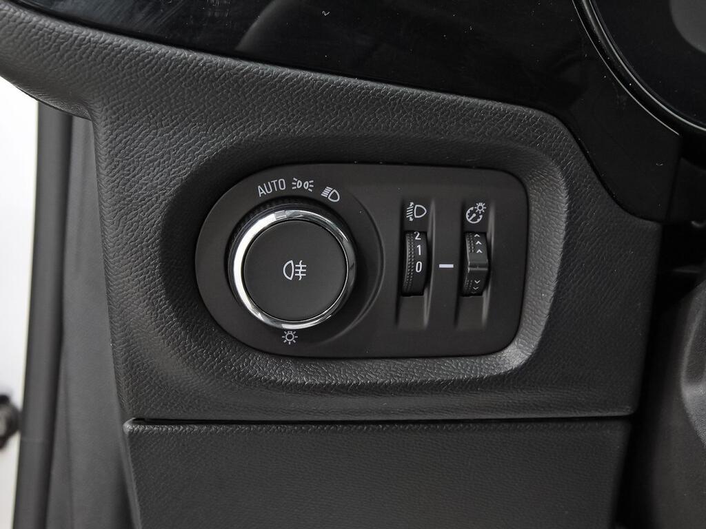 Opel Corsa 1.2T XHL 74kW (100CV) Elegance 14