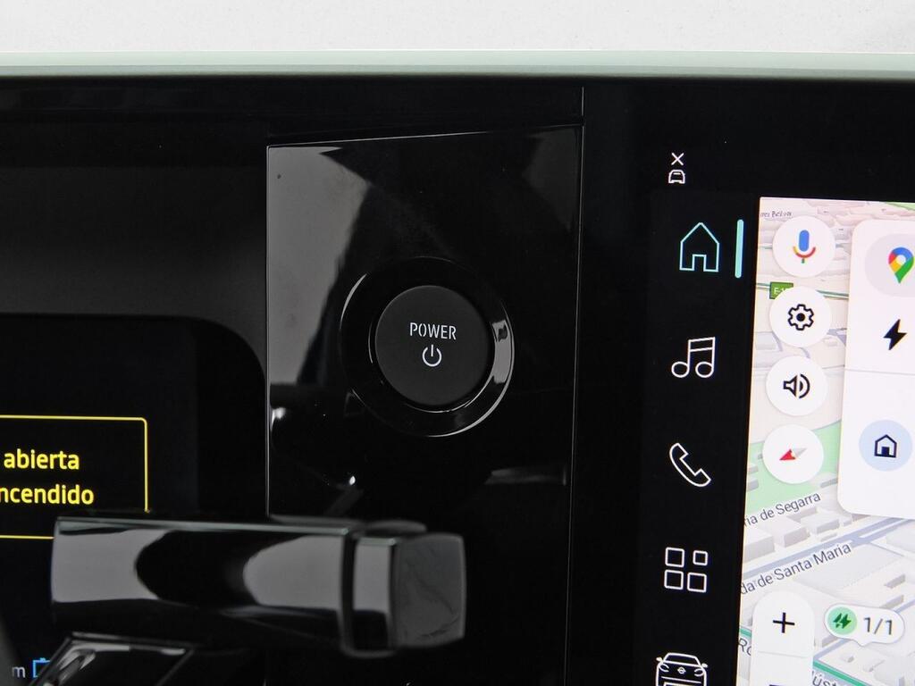 Nissan Micra Long Range 4x2 Tekna 22