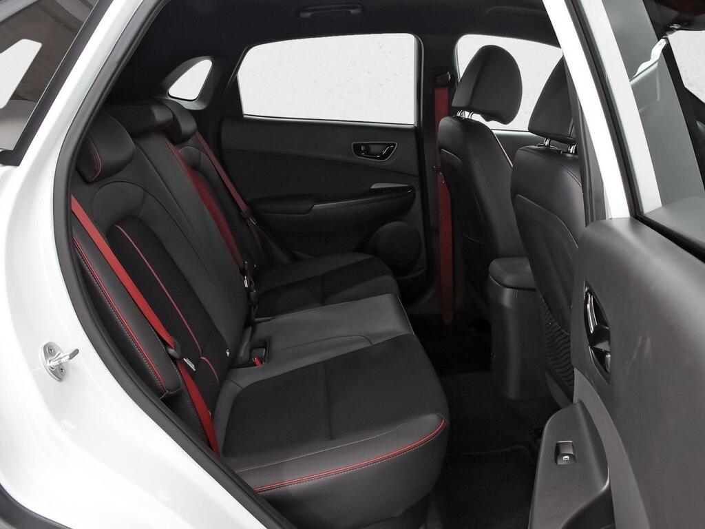 Hyundai Kona 1.6 TGDI Tecno Red 4X2 DT 8