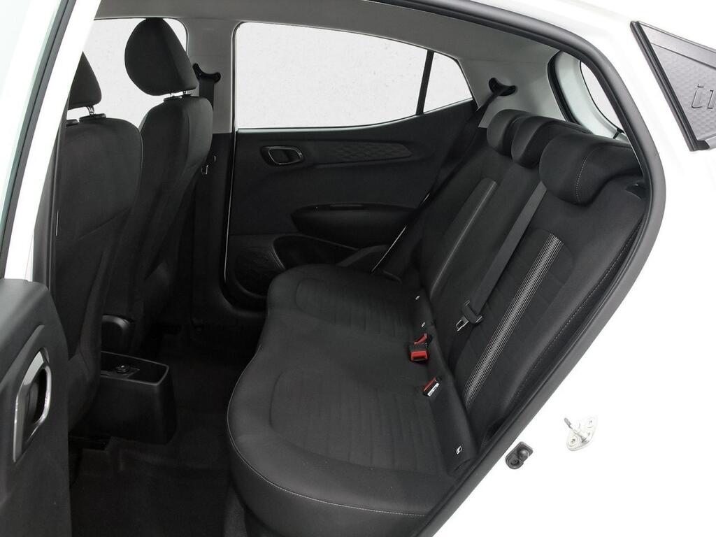 Hyundai i10 1.0 KLASS 5P 9