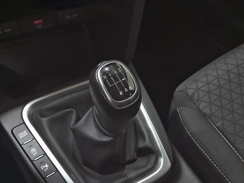 Kia XCeed 1.6 MHEV iMT Drive 100kW (136CV) 29