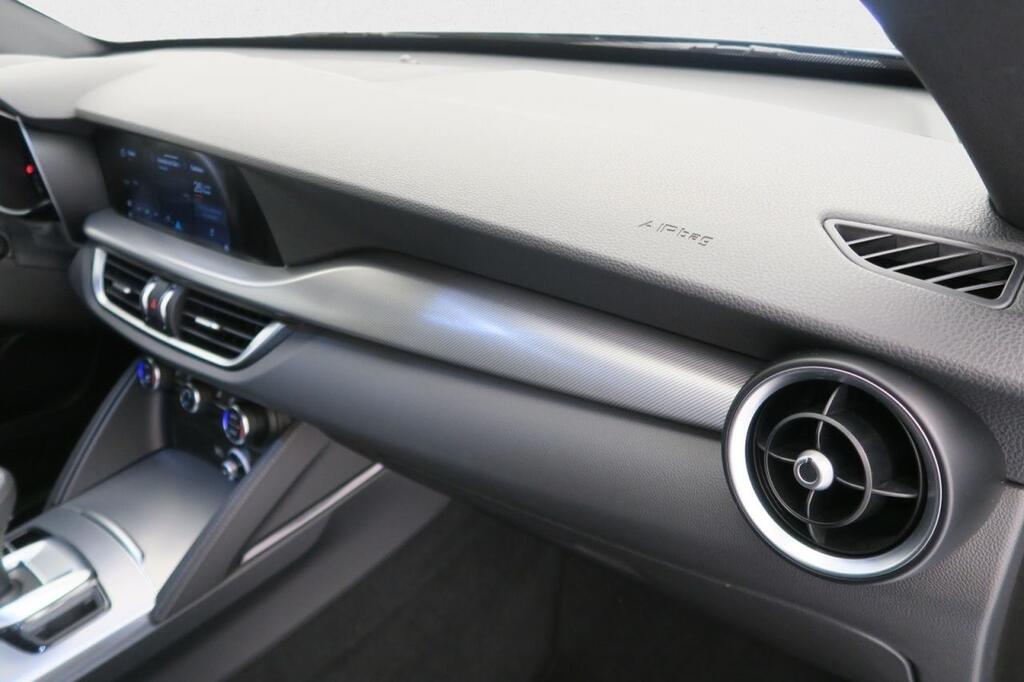 Alfa Romeo Stelvio VELOCE 2.2 TD TURBO 210 CV 4WD AUTO 5P 17