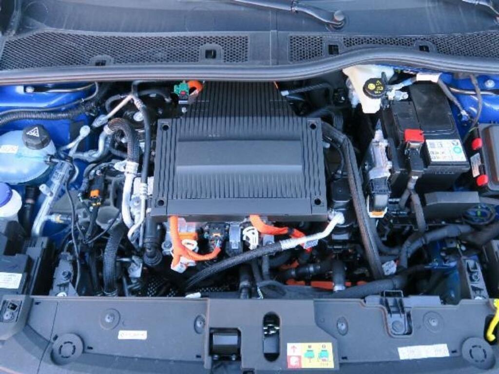 Opel Corsa -e Design & Tech BEV 50kWh 136 CV (100kW) 15