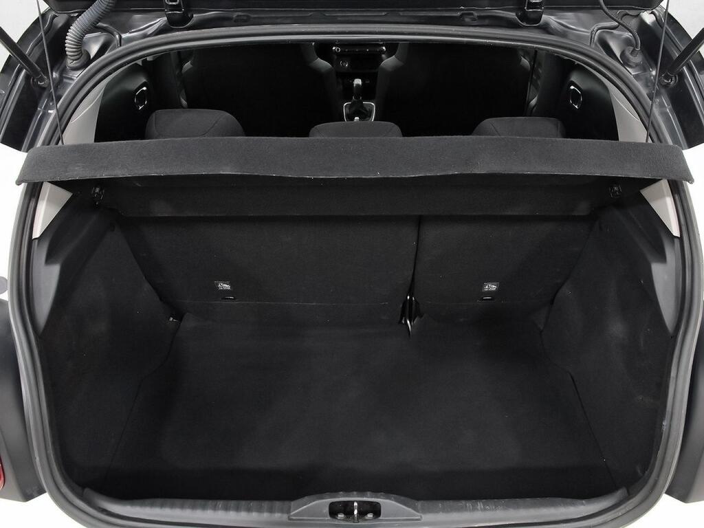 Citroën C3 PureTech 60KW (83CV) Shine 10