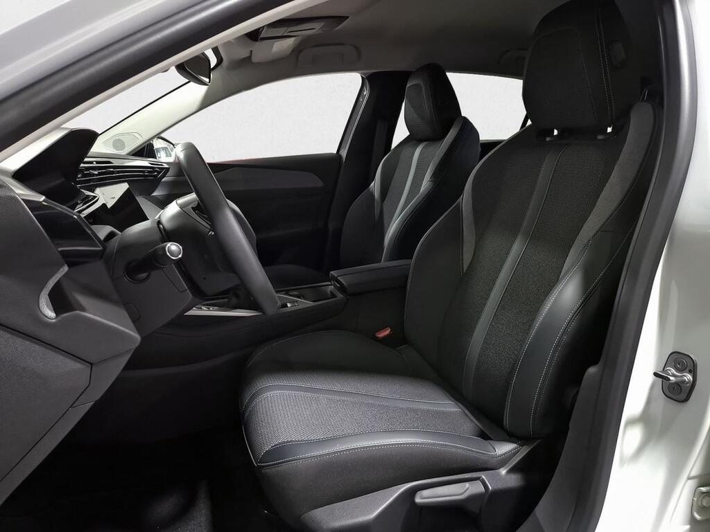 Peugeot 308 5P Allure PureTech 130 S&S MAN 8