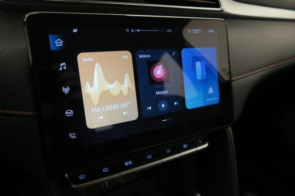 MG ZS LUXURY 1.5 106 CV 5P 10