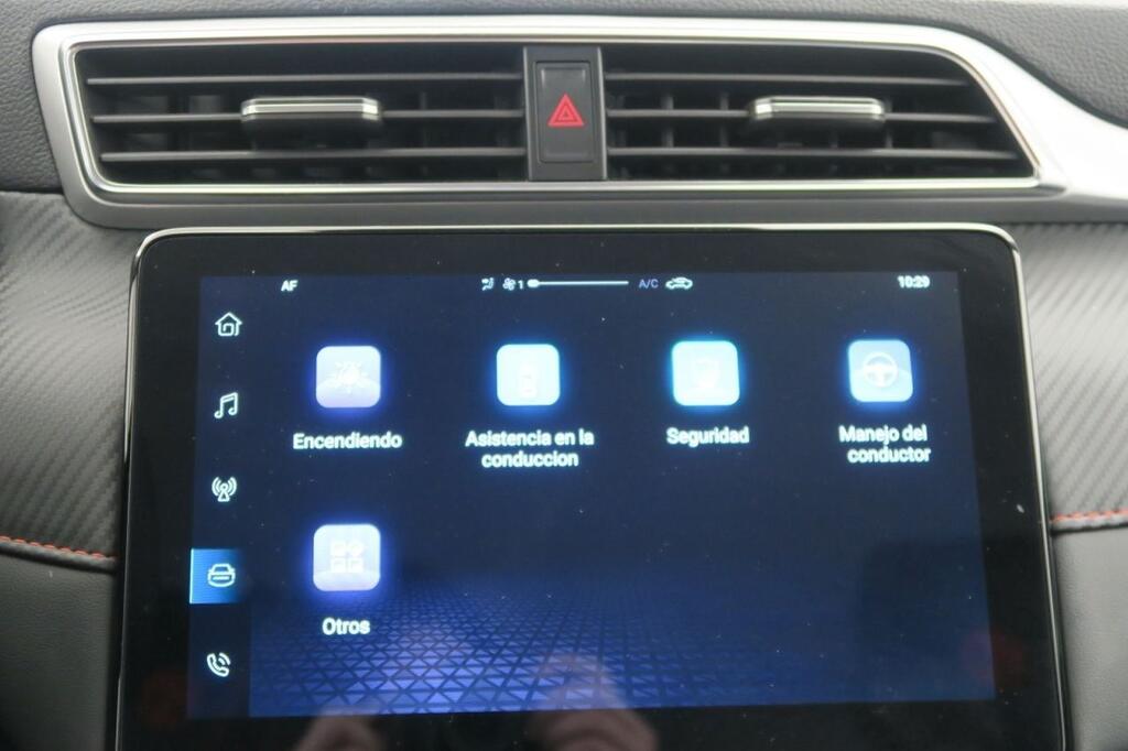 MG ZS LUXURY 1.5 106 CV 5P 12